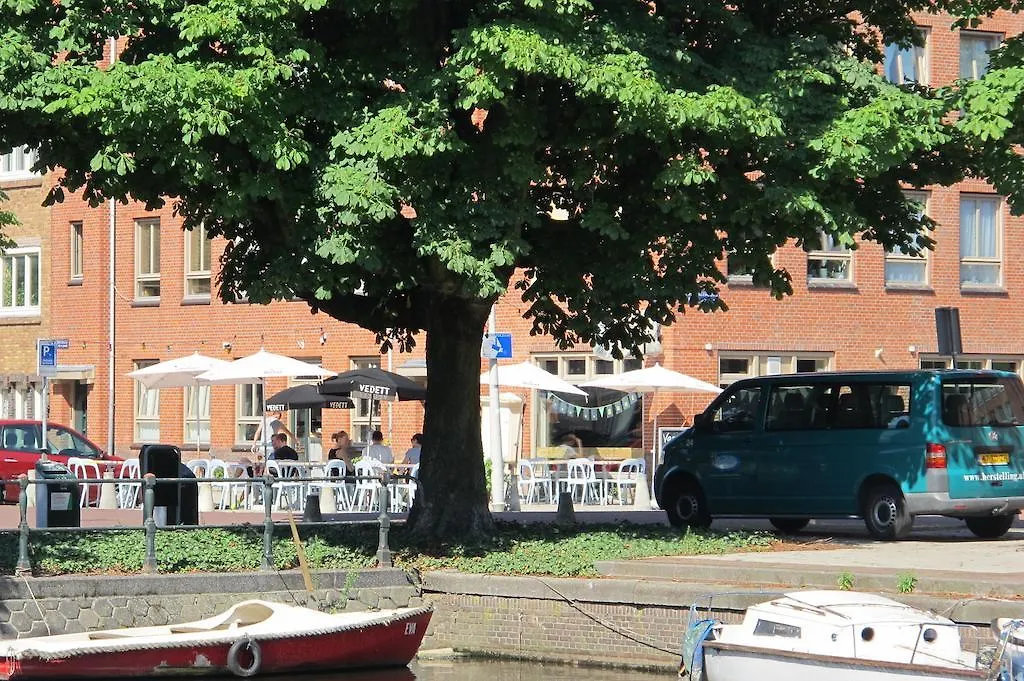Bed and Breakfast Wild Roses Ámsterdam